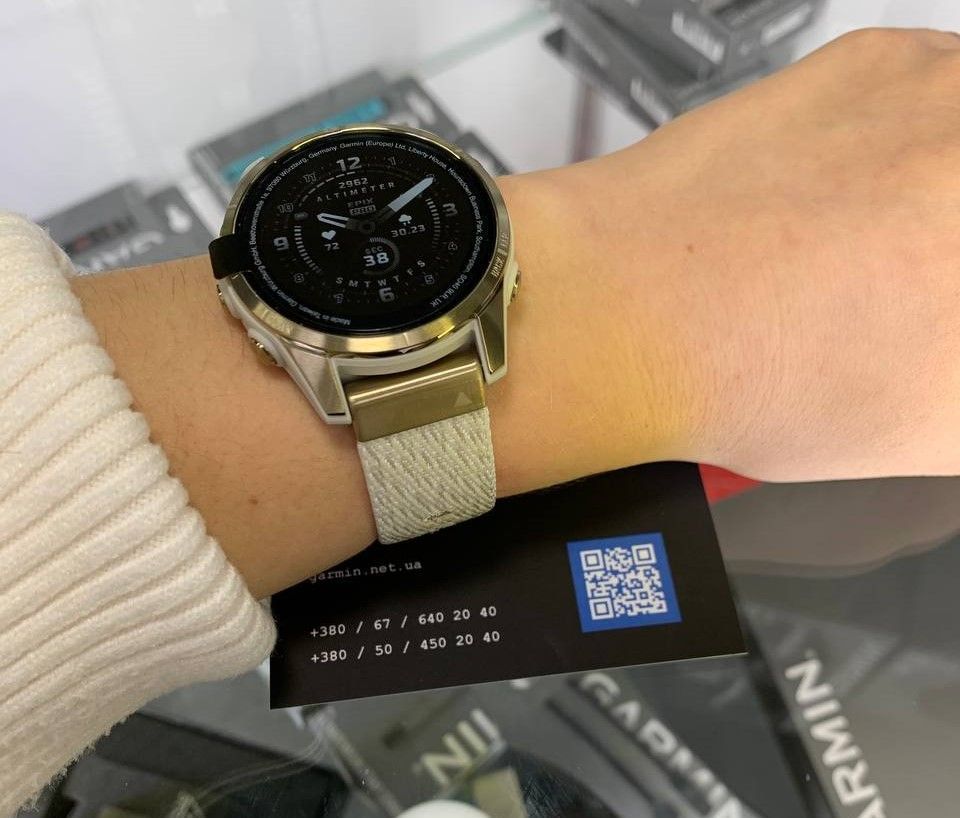 armin Epix Pro Gen 2 Sapphire Edition (42мм) Soft Gold з нейлоновим ремінцем 010-02802-20 